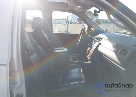 2008 GMC Yukon из США, поврежденный, VIN 1GKFC13128R176054